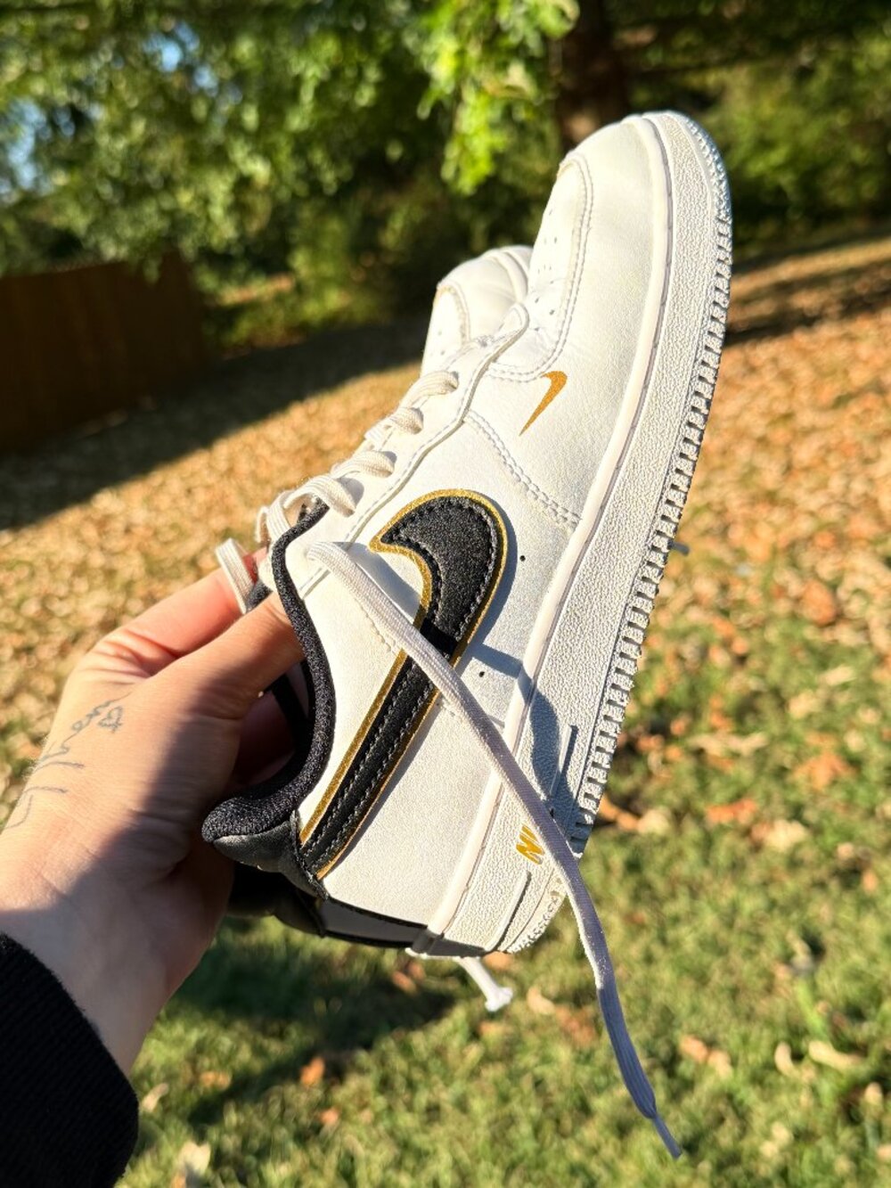 Nike Air Force 1 Low Kids 2Y White Black Gold Sneakers Y2K Streetwear 4486